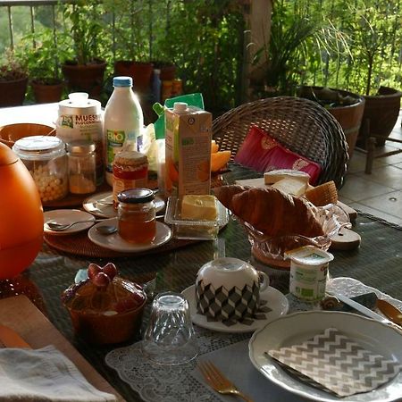 Le Mas-dʼAgenais Le Dormeur Du Val B&B 외부 사진