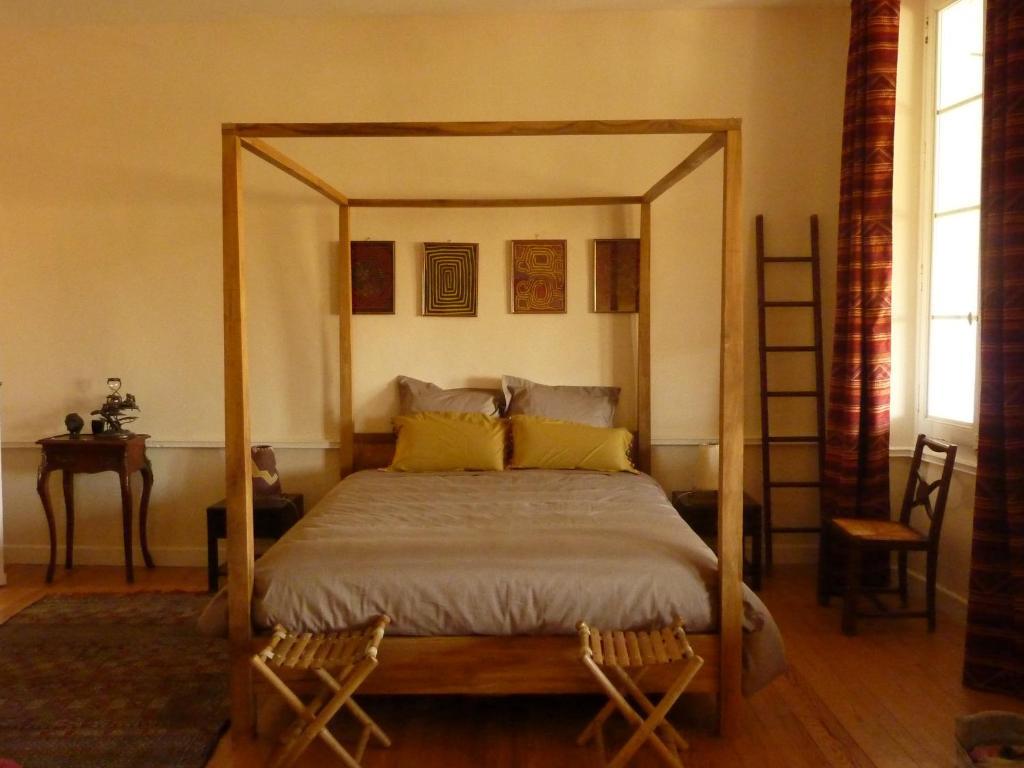 Le Mas-dʼAgenais Le Dormeur Du Val B&B 객실 사진