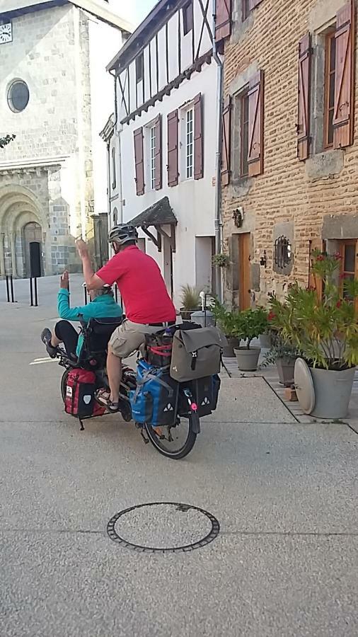 Le Mas-dʼAgenais Le Dormeur Du Val B&B 외부 사진